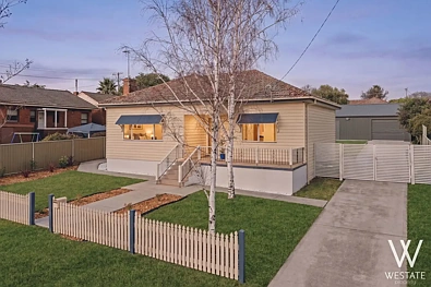 Bathurst 3Habitaciones TIMELESS CHARACTER. PREMIUM POSITION. EXCEPTIONAL OPPORTUNITY.