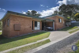 71 A&B Taragala Street, Cowra