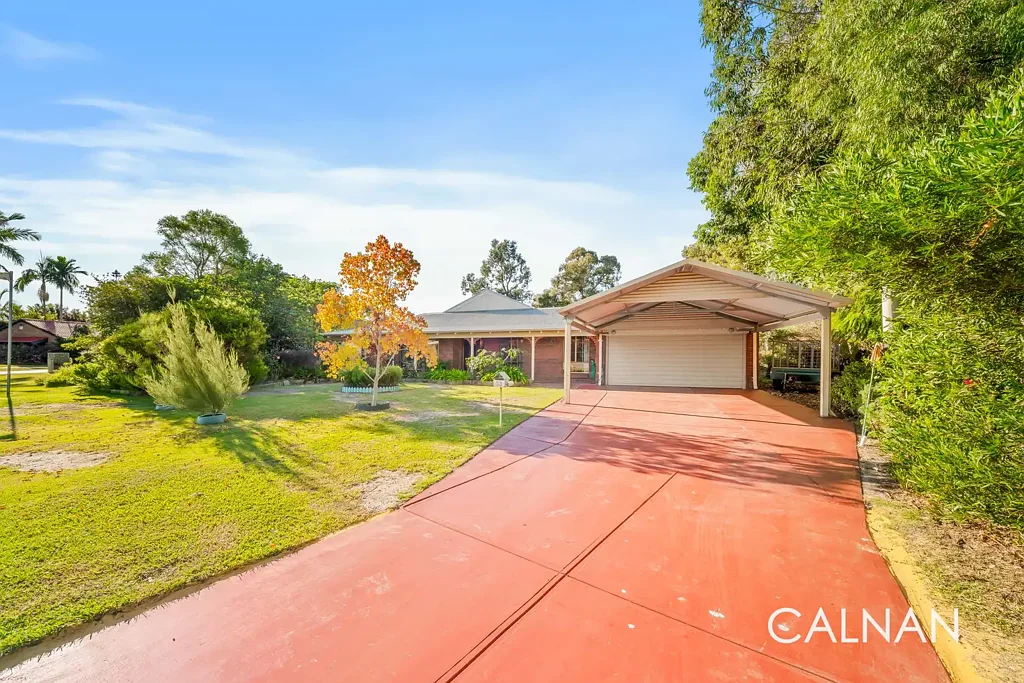 Leeming 4 Bedroom A Private Park Escape!