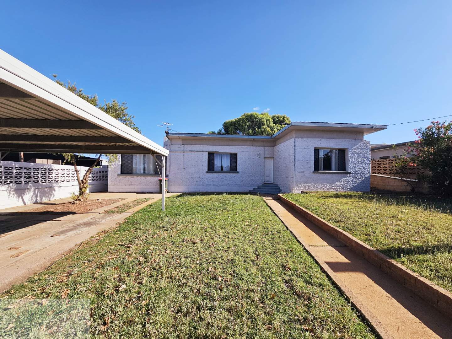 5 ZENA ST, MENZIES QLD 4825, 0 rūma, 0 rūma horoi, House