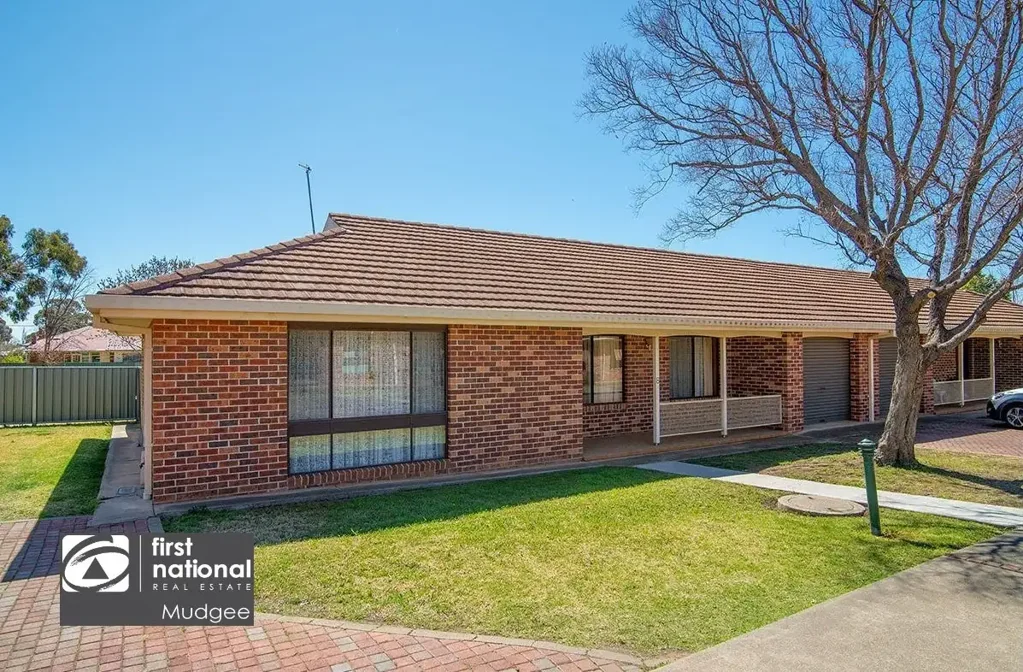 TWO BEDROOM UNIT CLOSE TO CBD
