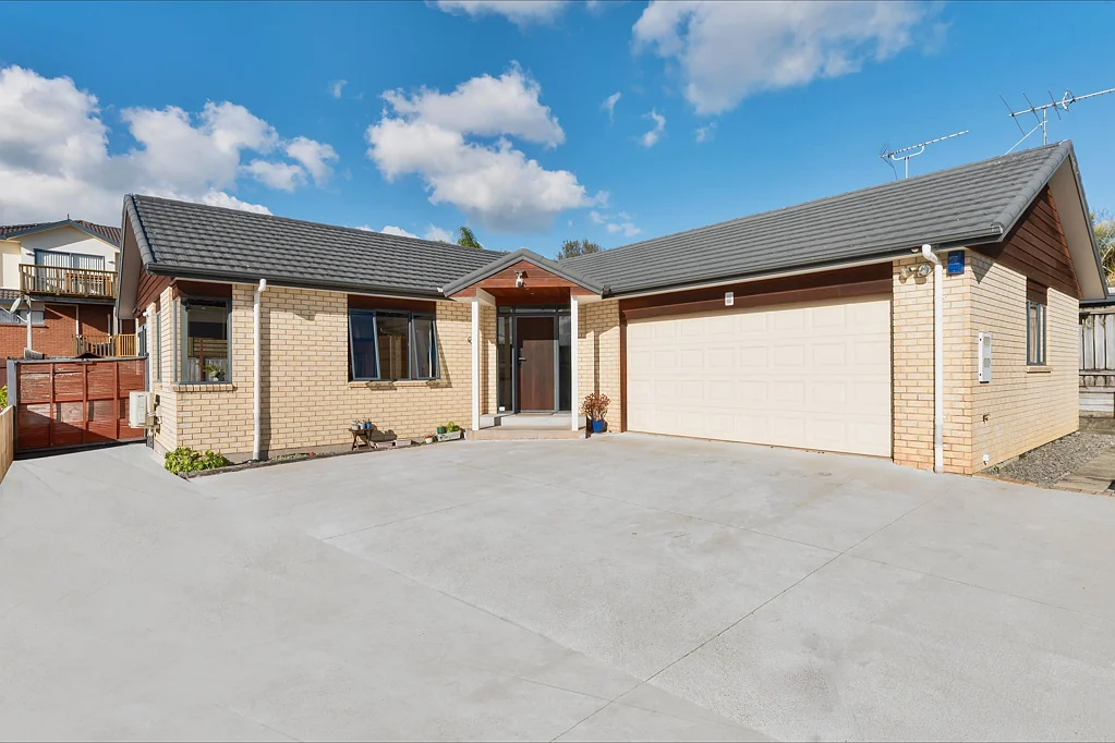 Blockhouse Bay 3Habitaciones Freehold, Standalone with Double Garage