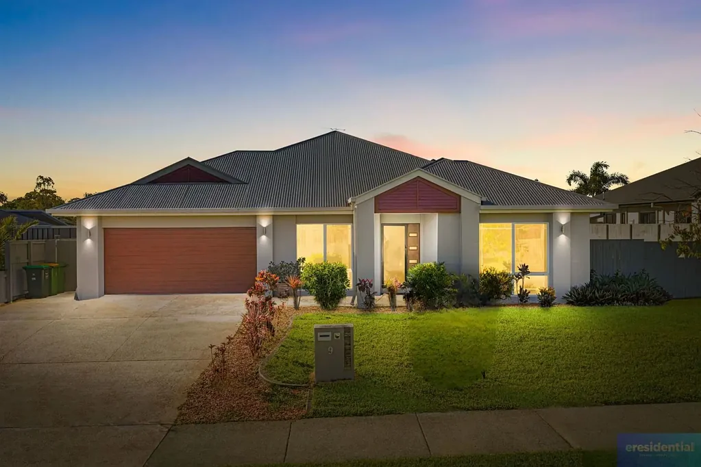 For Lease: Modern Family Home with Solar Panels in Prime Murrumba Downs Location