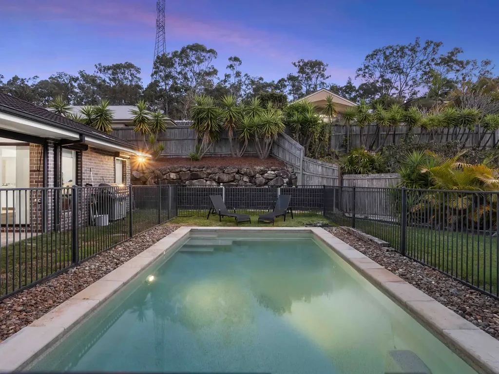 6 Tamar Street, Pacific Pines, QLD 4211