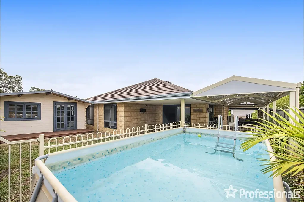 Byford 4 Slaapkamer Versatile Family Living with a Pool & Studio in The Scarp!