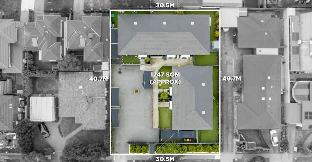 Oakleigh South 15Phòng ngủ Rare Opportunity in Oakleigh South, Block of 5 Units + Plans approved for another 3 bedroom unit