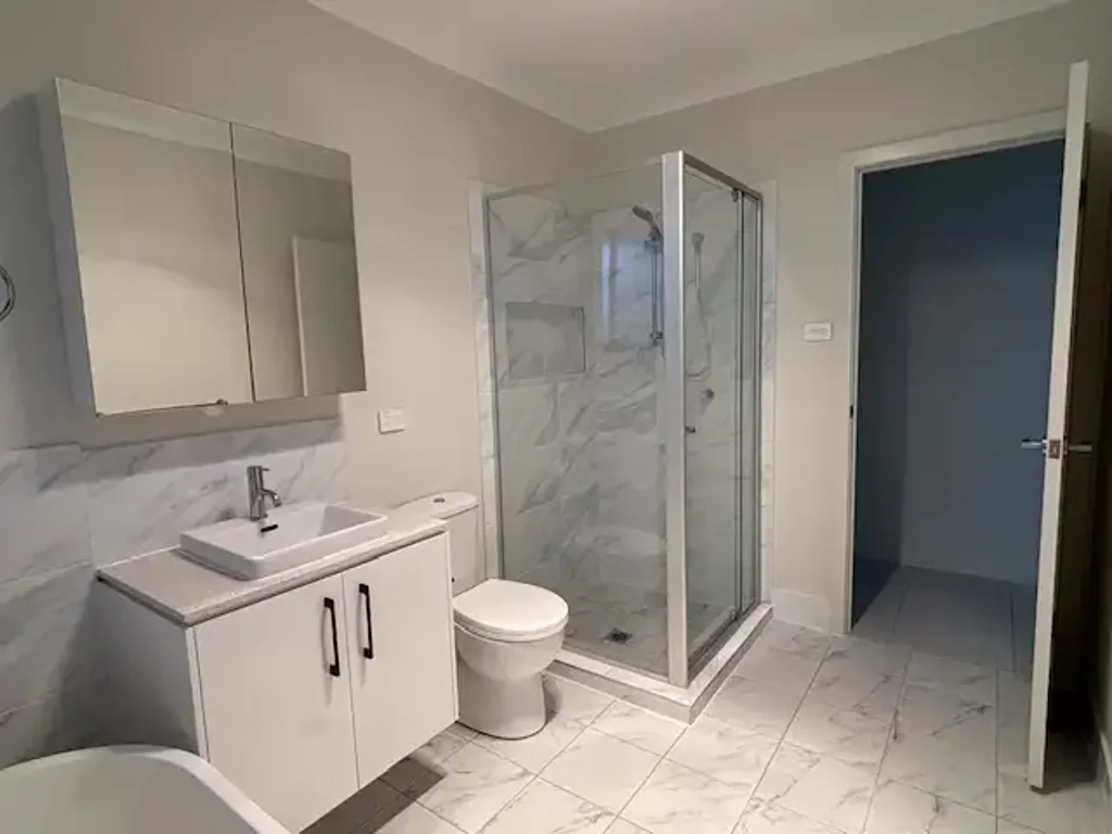 Beautiful 3 bedroom home located in Austral!
