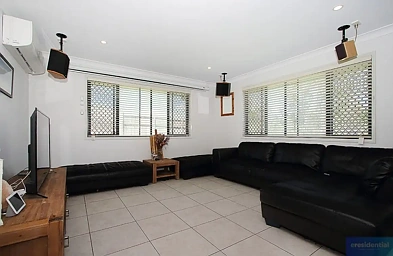 客厅 - 1 Reserve Drive, Flagstone, QLD 4280