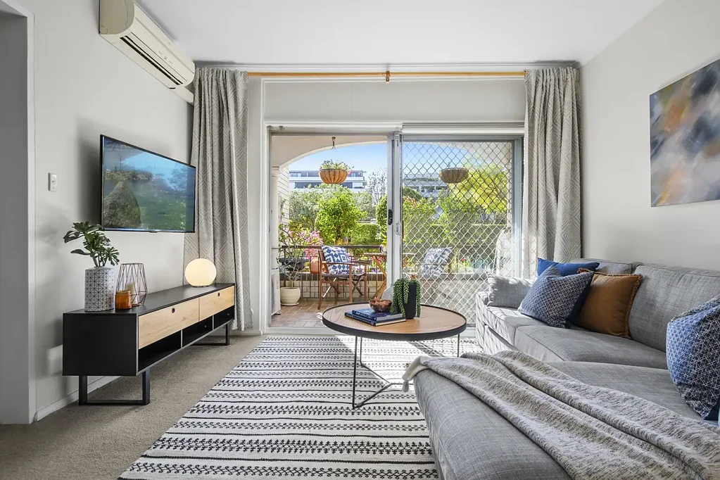 Chatswood 2Phòng ngủ Peaceful Ground Floor Living with Space, Privacy & Convenience
