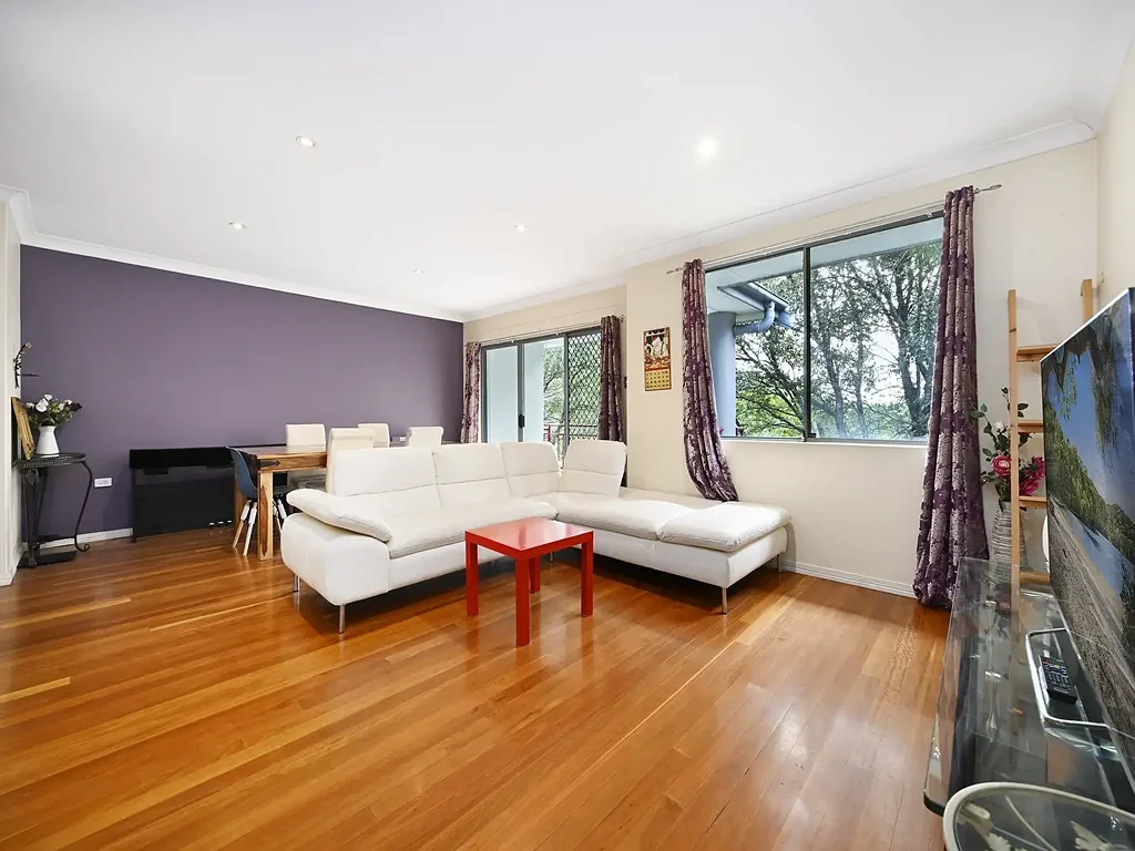 Fully Furnished and Moments to Macquarie University