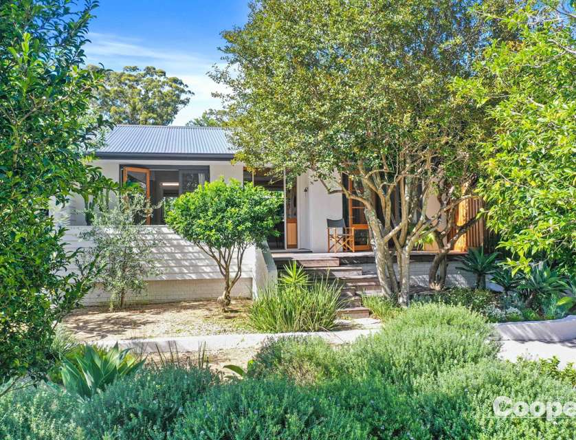 13 Bannister Head Road, Mollymook Beach, NSW 2539, 3 Bedrooms, 2 Bathrooms, House