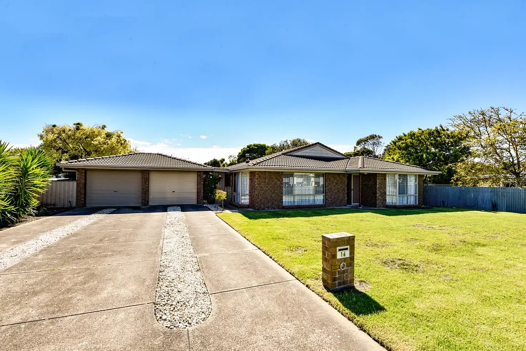 16 Third Street, Millicent, SA 5280