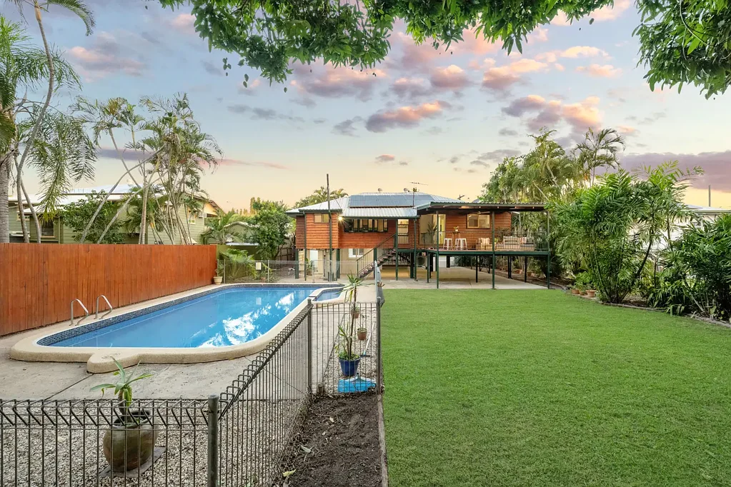 11 Hodel Street, Hermit Park, QLD 4812