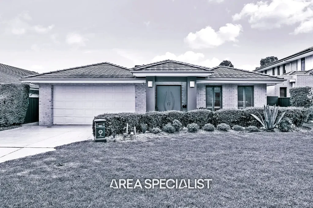 6 Niblick Circuit, Sandhurst, VIC 3977
