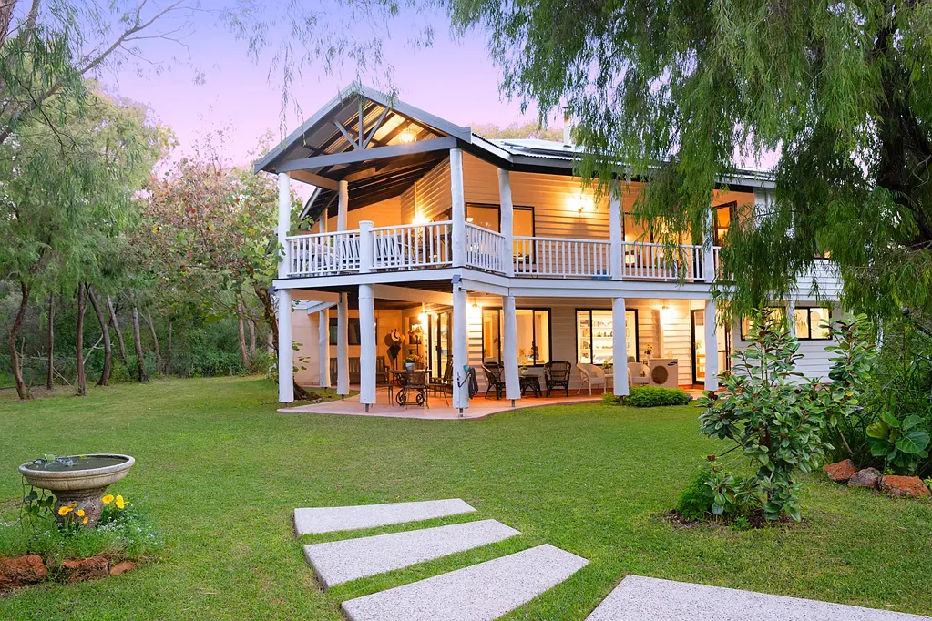 8 Vernon Track, Marybrook, WA 6280