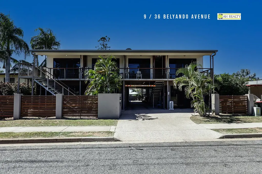 MODERN ONE BEDROOM UNIT WITH ALFRESCO COURTYARD! CENTRALLY LOCATED!
