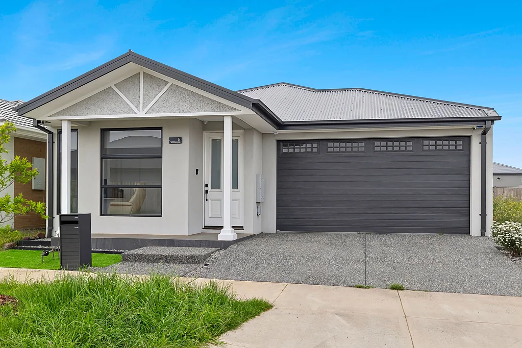 8 Huntsville Street, Sunbury, VIC 3429