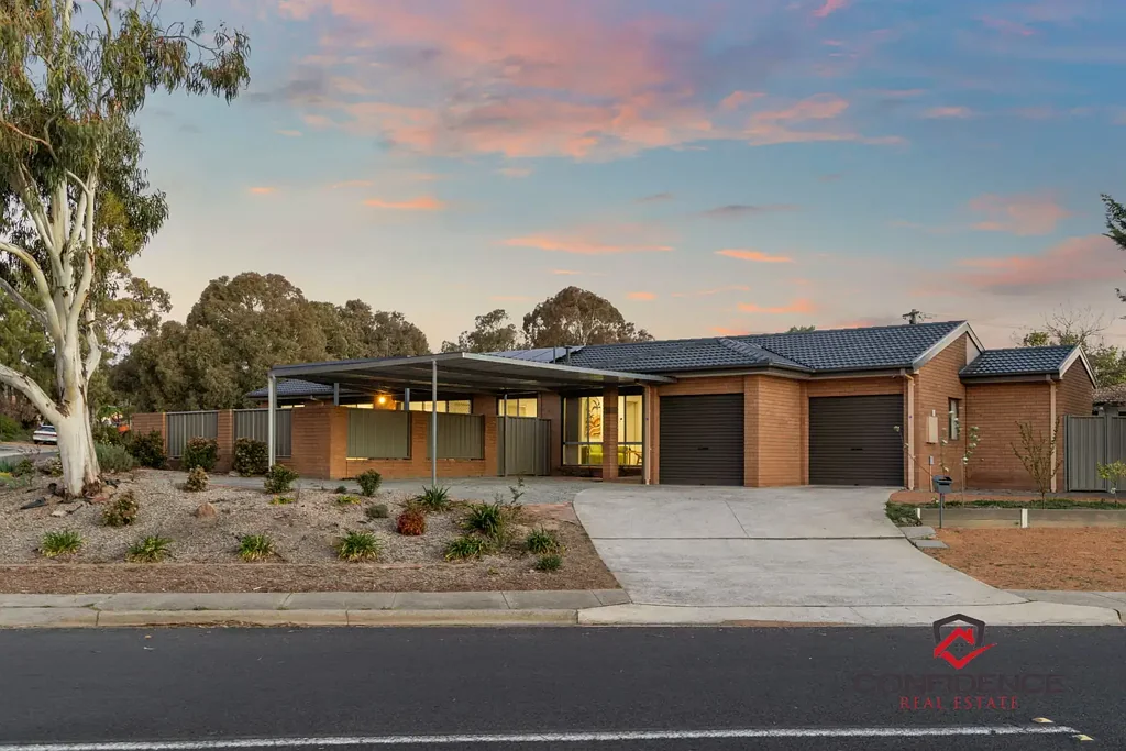Gilmore 4房  Dream Family Home in Gilmore! Spacious, Modern, and Conveniently Located