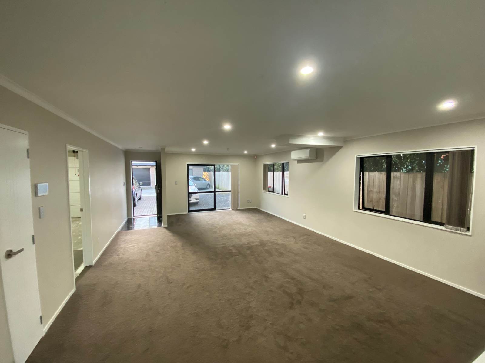 8 Kakaho Way, Papatoetoe, Auckland - Manukau, 4 chambres, 0 salles de bain