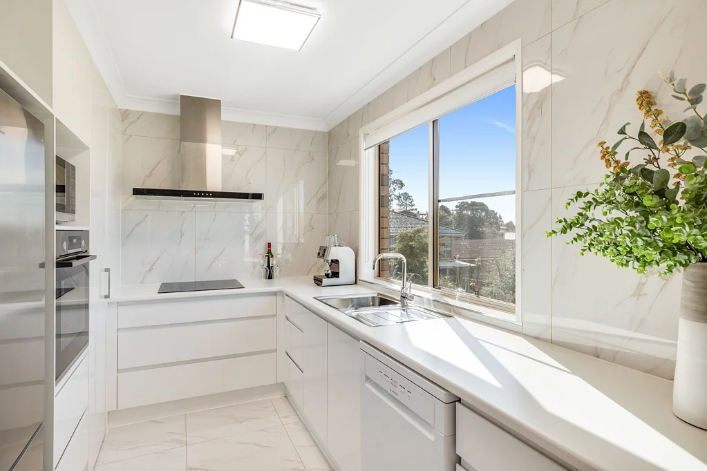 Kearneys Spring 3房 宽敞三卧室联排别墅，功能卓越多样 Spacious Three-Bedroom Townhouse with Exceptional Versatility