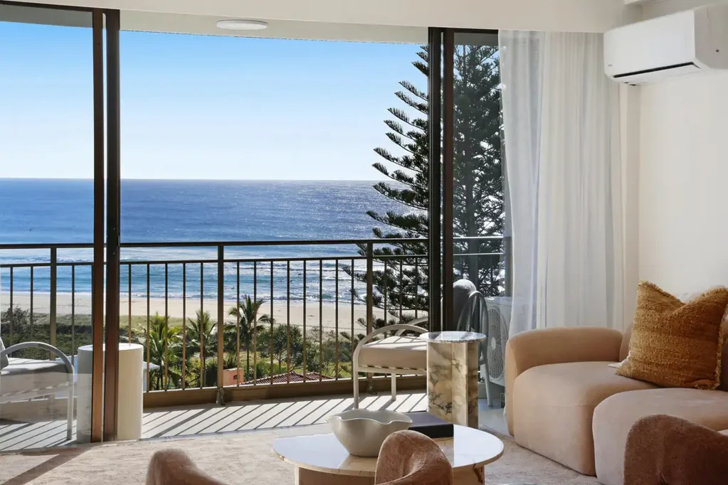 Palm Beach 2房  Completely Reimagined Absolute Oceanfront Luxury