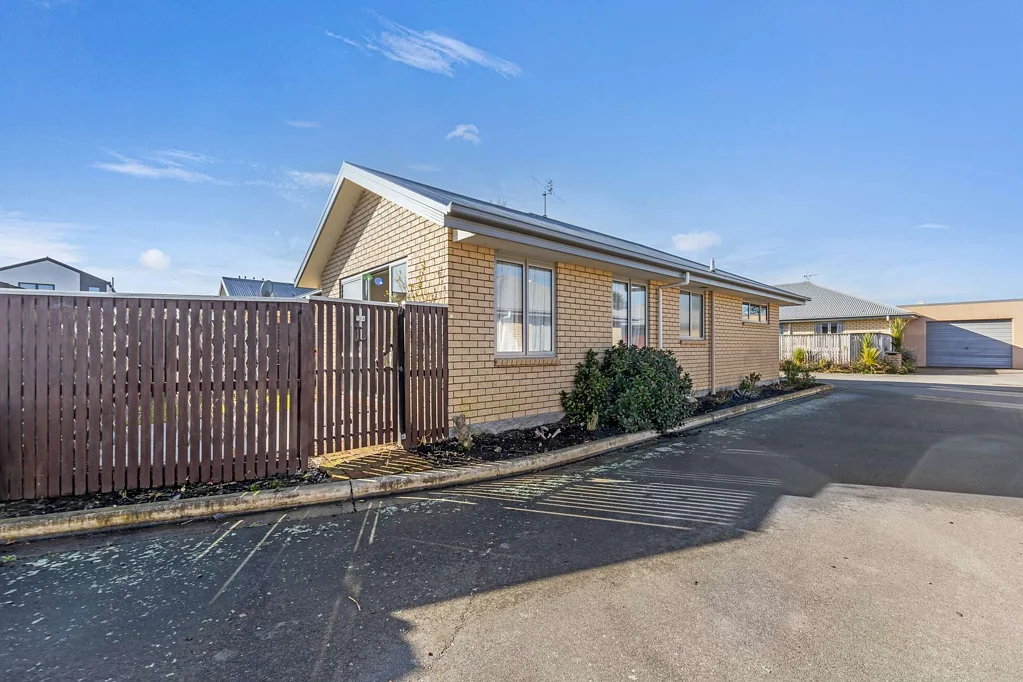 Phillipstown 2房  Easy Living | Single Level | Freehold | Parking!