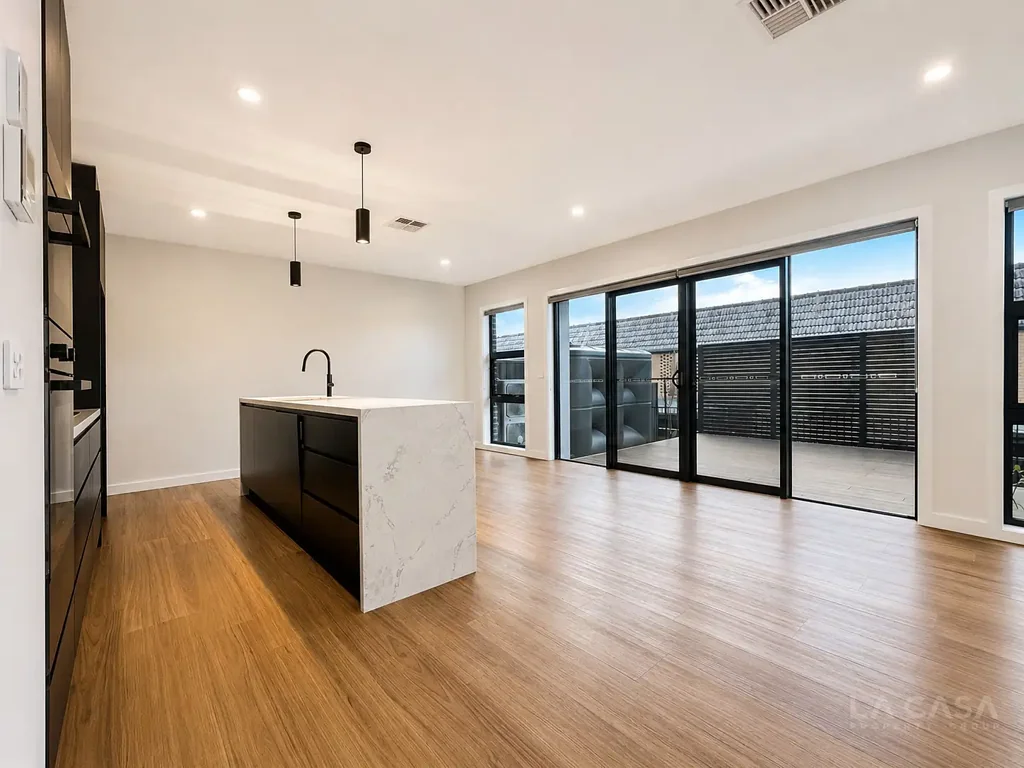 🌿 Contemporary Luxury Living Surrounded by Nature in Aranda