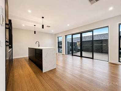 5/10 Jalanga Crescent, Aranda, ACT 2614, 3房, 2浴, Townhouse