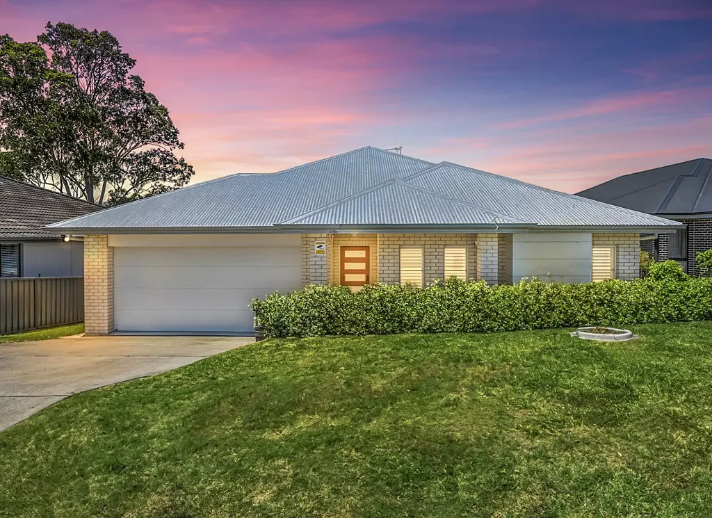 Taree 4ਬੈੱਡਰੂਮ Stunning Four Bedroom Forever Home with Pool and Entertaining Spaces in Taree We