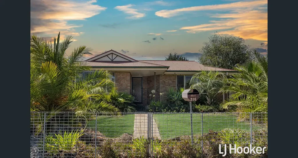 Now Available for Rent - Spacious Family Home in Prime Harkness Location