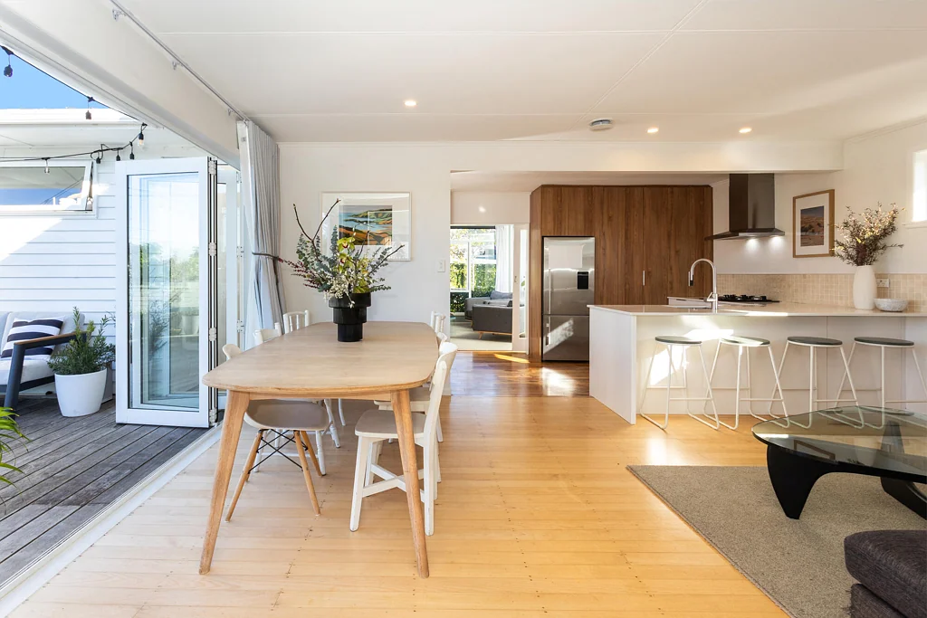 Te Atatu Peninsula 4房  Designed for Family living