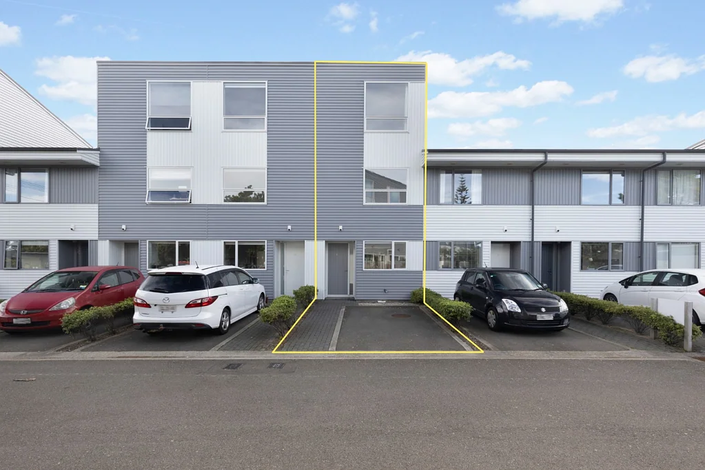 6/2 Stone Street, Miramar, Wellington