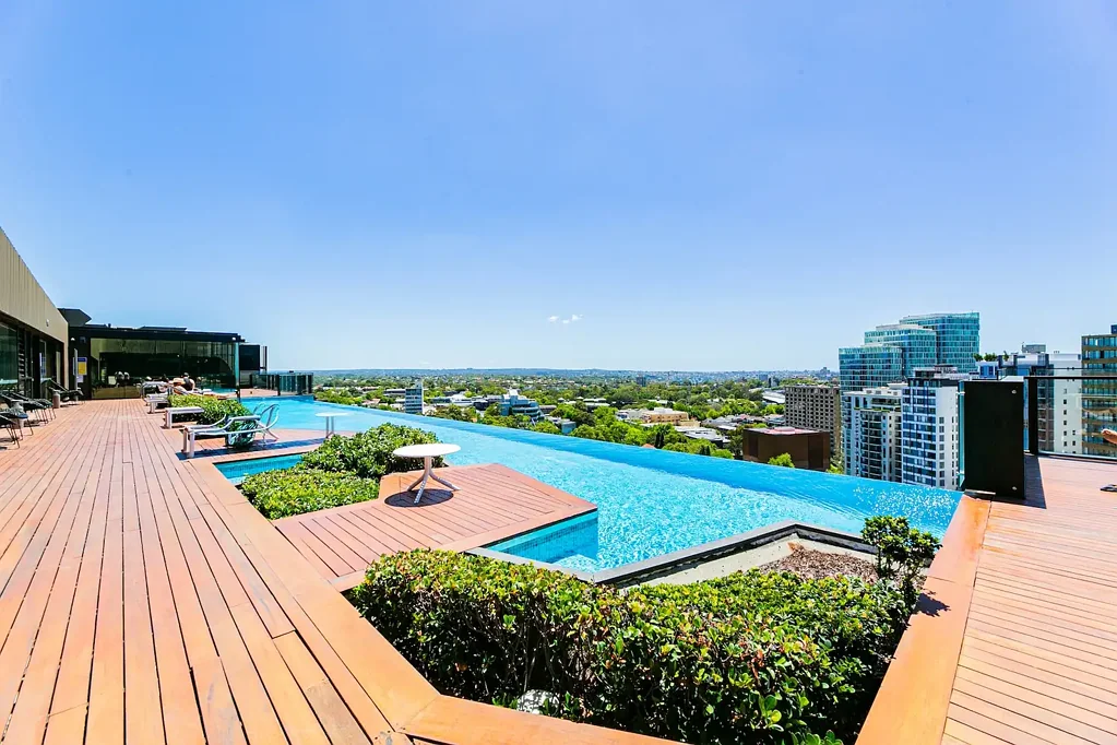 North Sydney 2Moenga North Sydney CBD Luxury | 2 Bed + Winter Garden, Concierge & Rooftop Infinity Pool