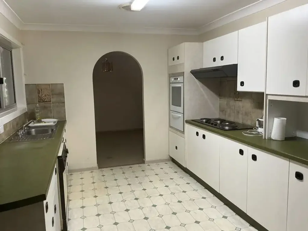 Coonabarabran 3ห้องนอน Brick Family Home