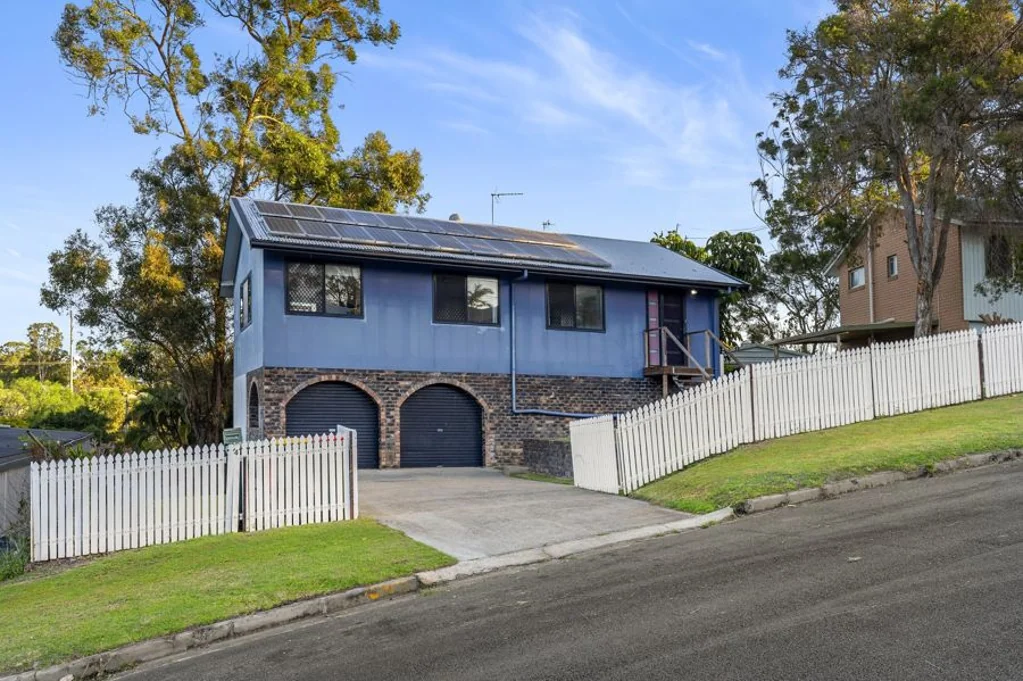 4 Flinders Avenue, Molendinar, QLD 4214