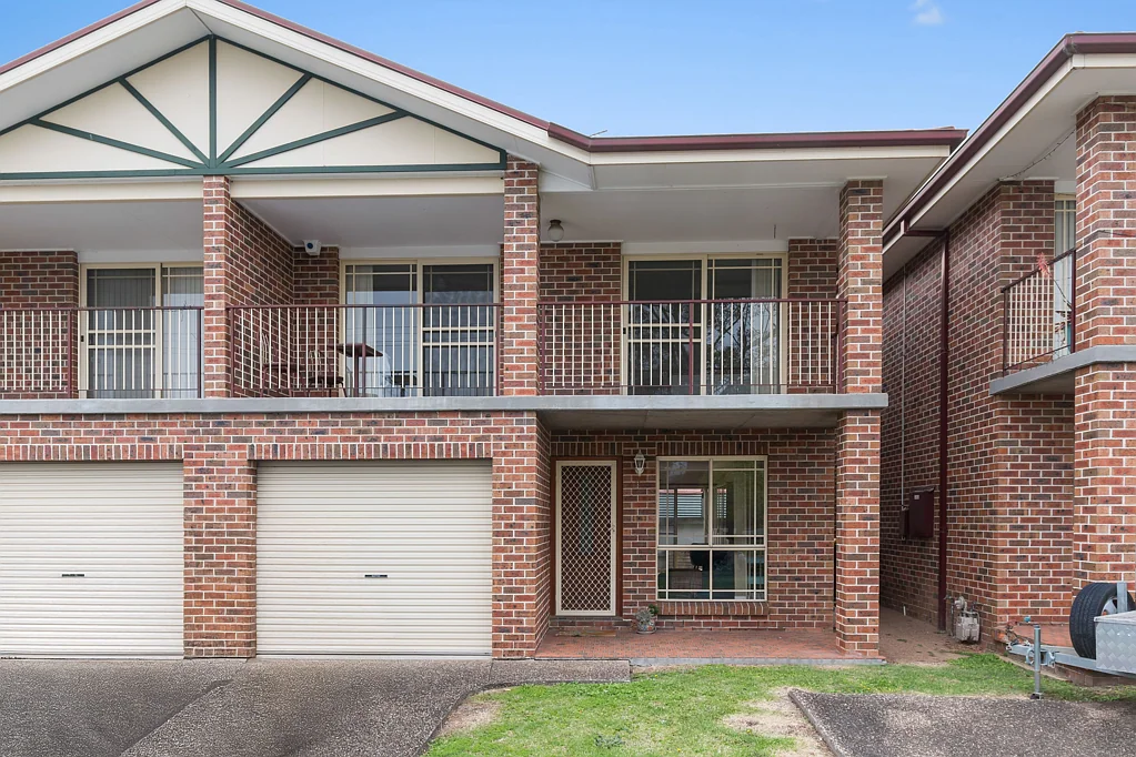 2/72 Koona Street, Albion Park Rail, NSW 2527