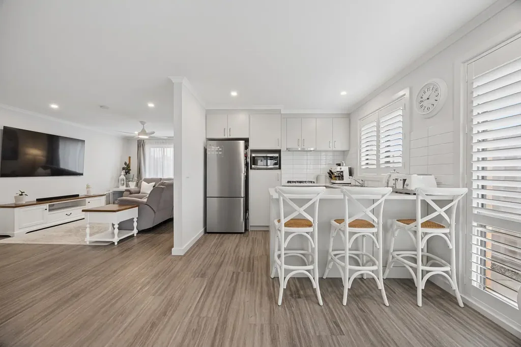 Yass 3ਬੈੱਡਰੂਮ Easy-Care Living Awaits - Modern Comfort in Peaceful Yass