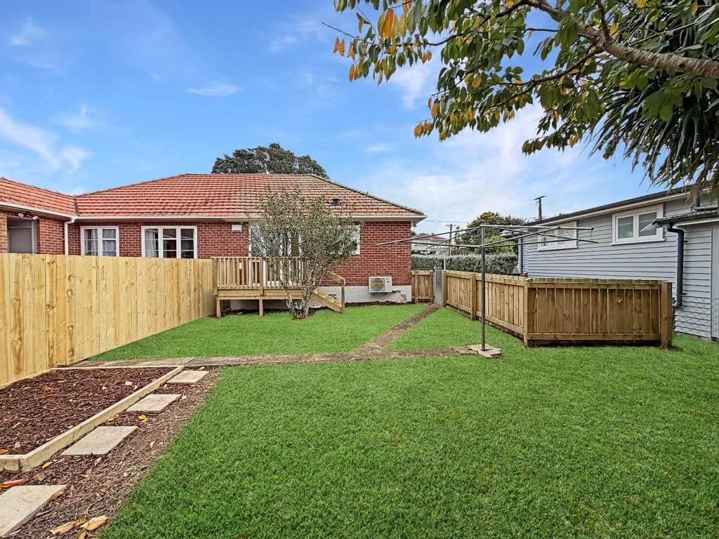 Beautifully renovated 2-bedroom, 1-bathroom home