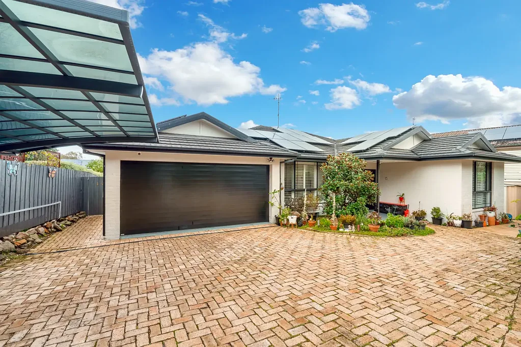 Glenhaven 4Phòng ngủ A Stunning Family Retreat Offering Style, Space & Everyday Luxury
