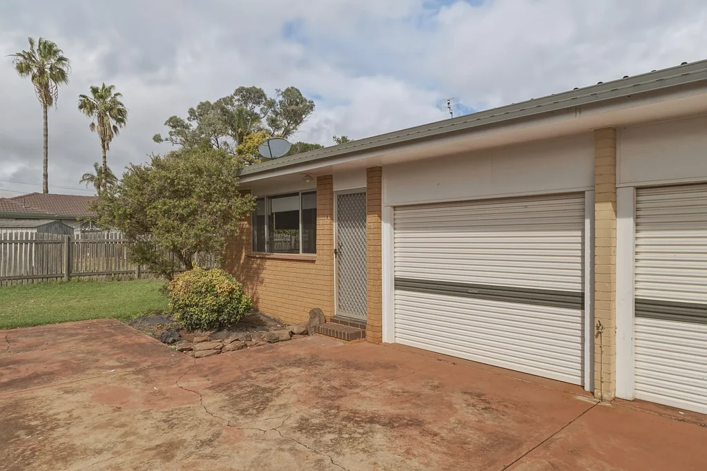 Tidy Two-Bedroom Unit!