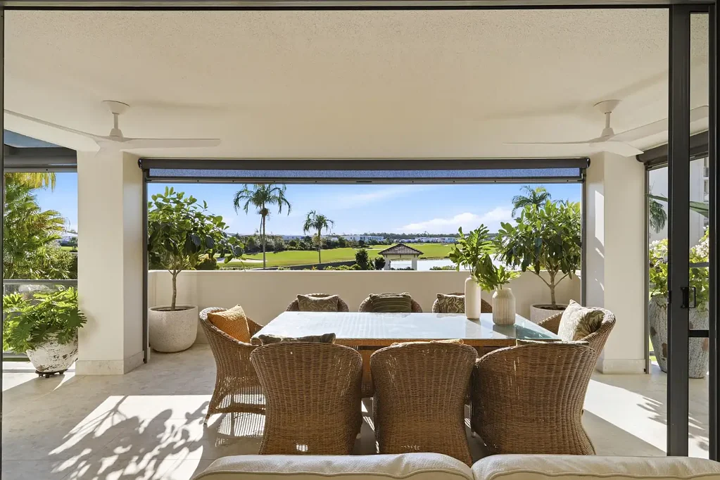 Pelican Waters 2ห้องนอน One Of Vardon Points Finest North Facing Balconies Awaits You