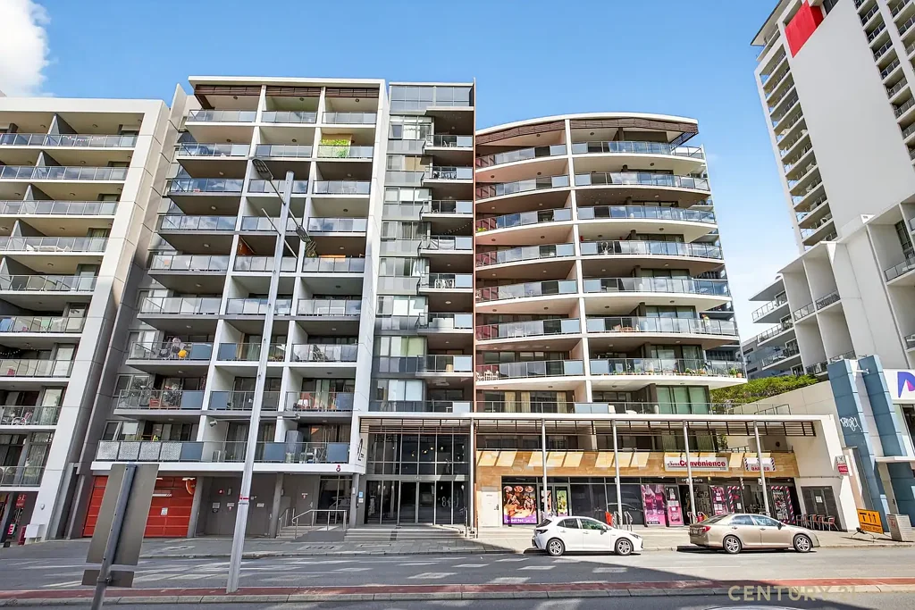 Partly furnished 2 bedroom, 2 bathroom apartment in Perth CBD