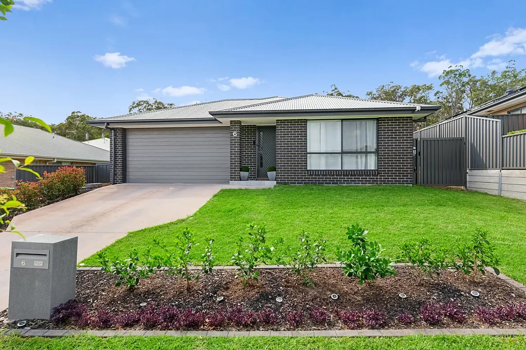Morisset 4कमरा Spacious Family Living Meets A Secure Investment Opportunity