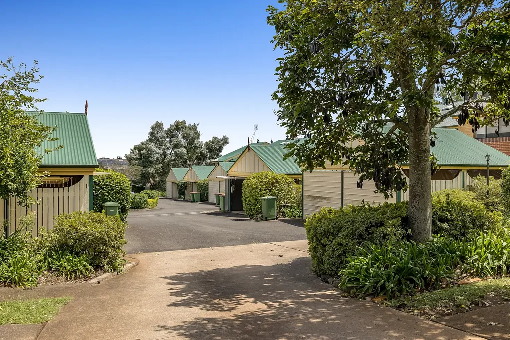 East Toowoomba 2 Slaapkamer Convenient, Inner city 2-bedroom unit � Perfect for first home buyers and savvy