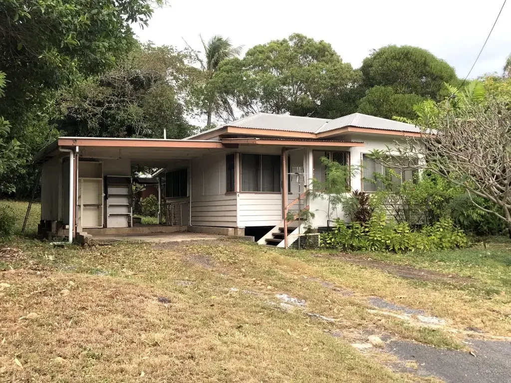 Cooktown 2બેડરૂમ Charming Weatherboard Cottage Full of Character and Potential