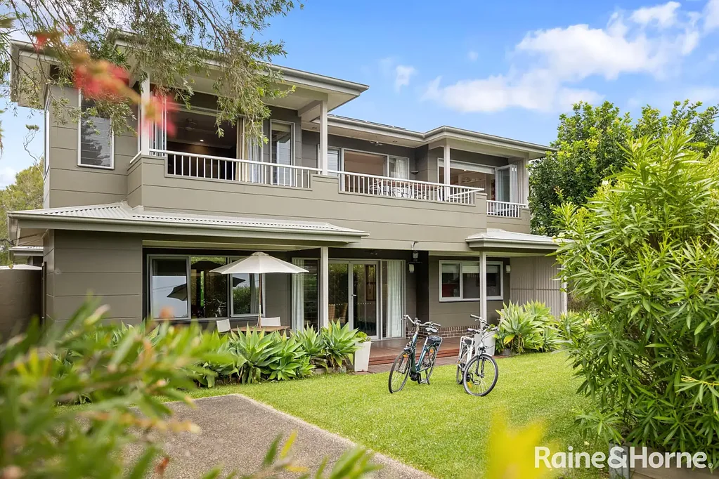 Bawley Point 5 Slaapkamer Coastal Elegance | A Multi-Generational Sanctuary by the Sea