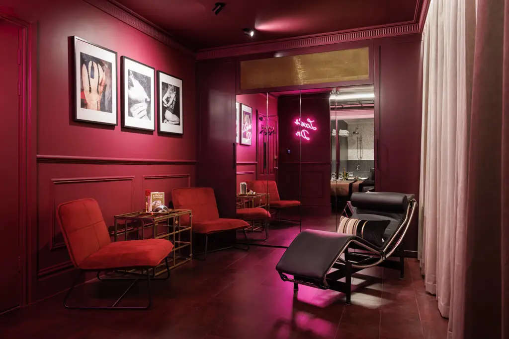 Potts Point 1房 理想一居室 波特斯波恩市中心 时尚内饰 投资者首选 生活便利 Luxurious Romantic Themed Accommodation - An Unmissable Opportunity