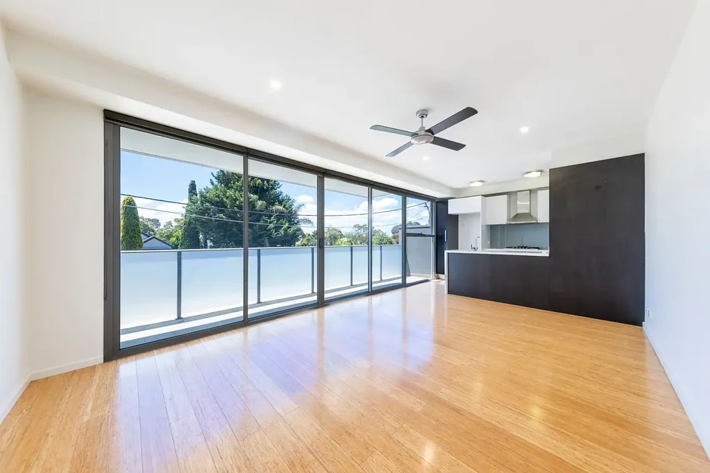 Spacious 2 bedroom North facing apartment