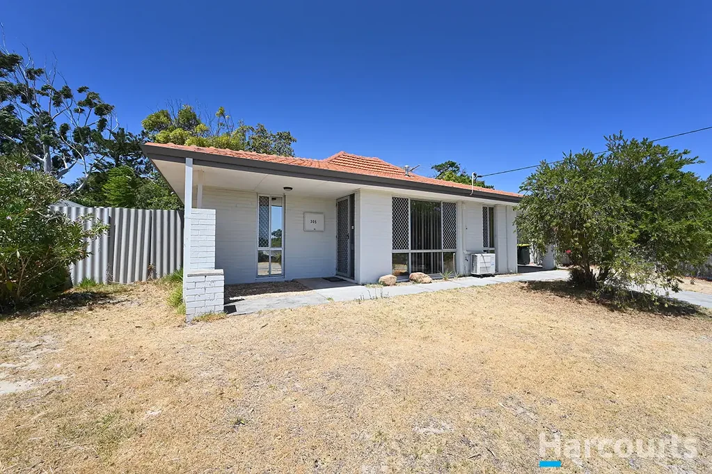 Family-Friendly Home in Quiet Craigie Neighborhood