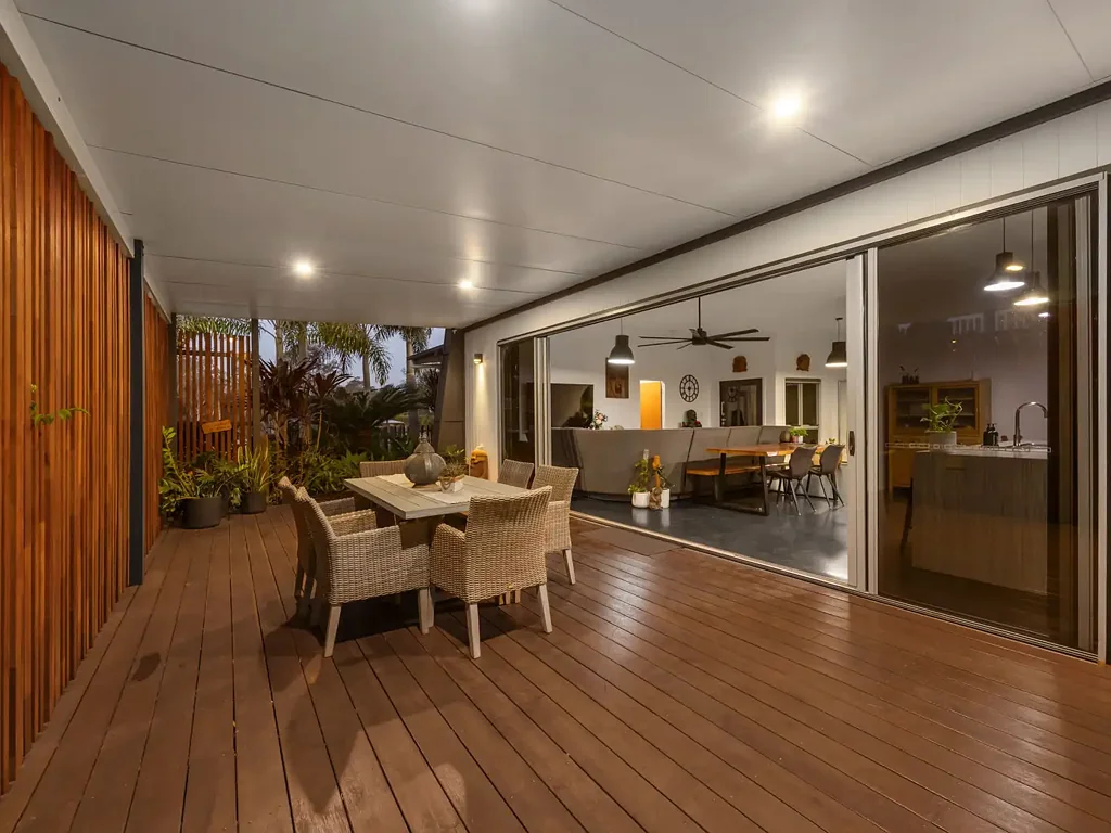 Raceview 4침실 The Perfect Family Home | 608m² Block | Parklands Estate